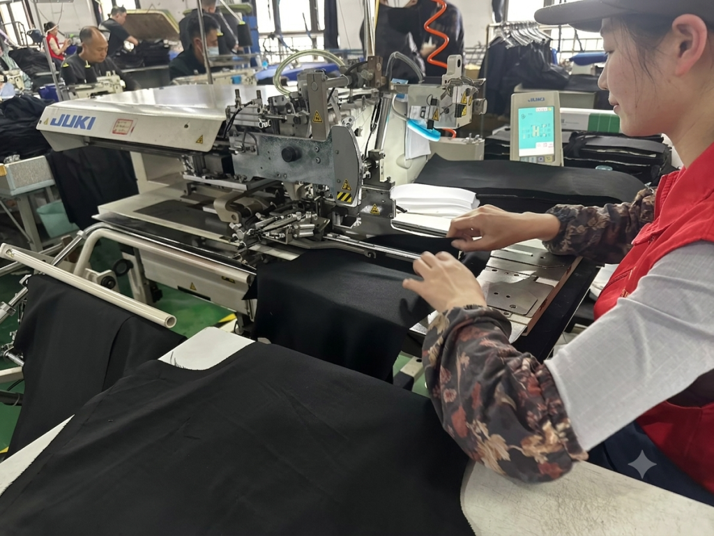 About Loong Clothing 7 Manufacturing Capacity
